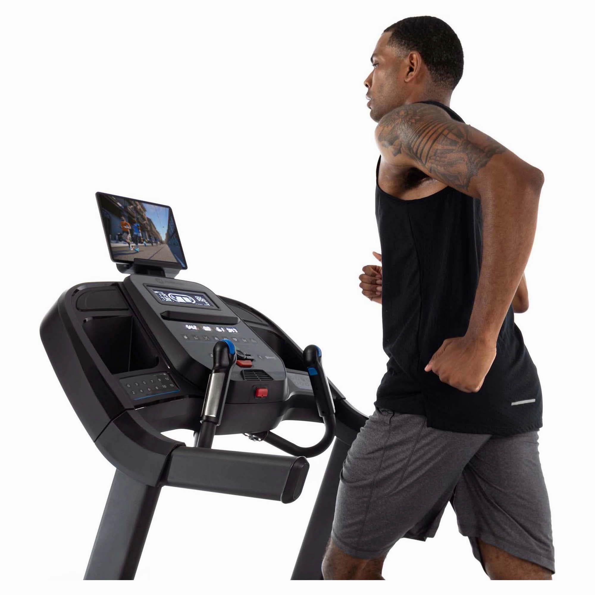 7.0AT-24 Treadmill