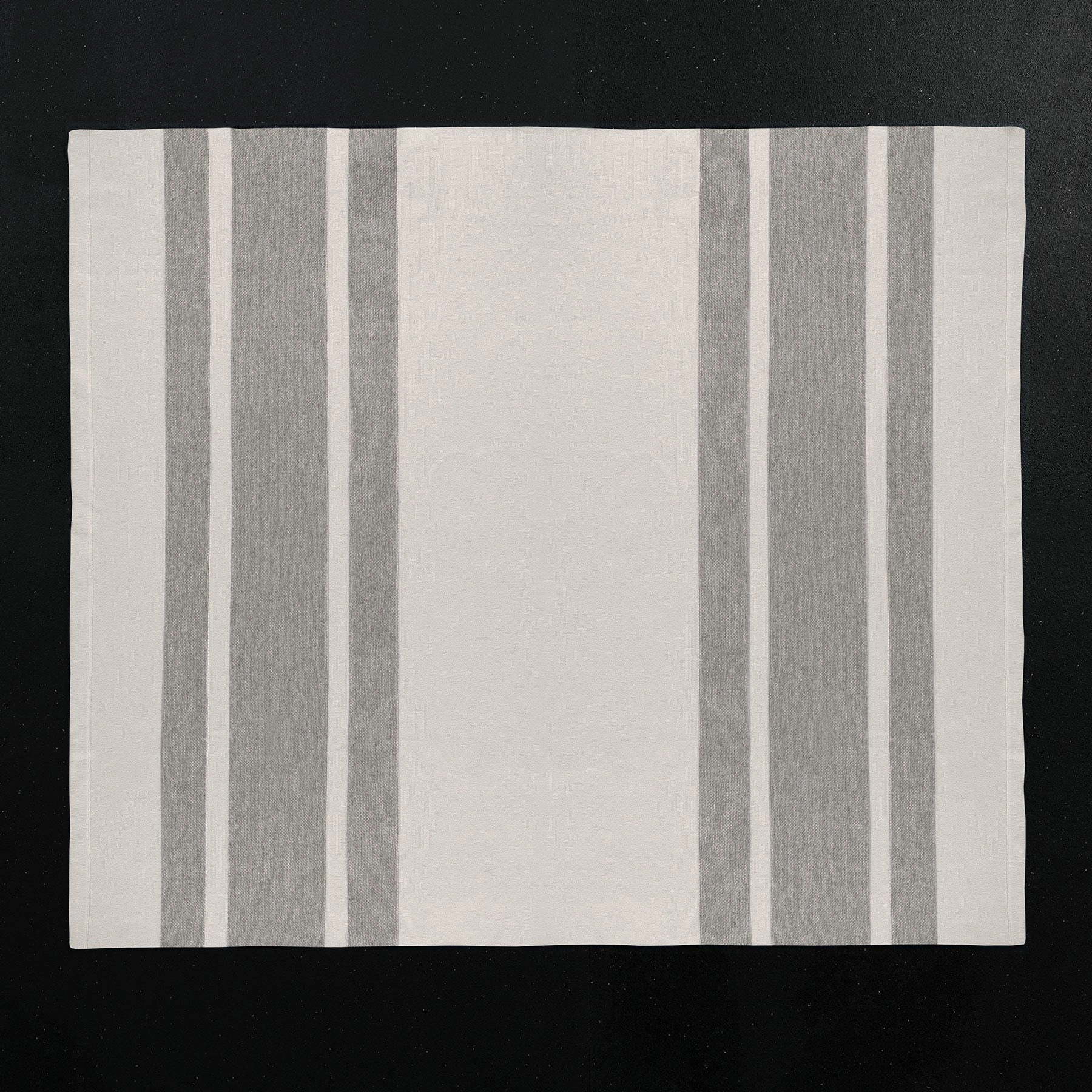 Baja Stripe Knit Blanket - Ivory/Heather Grey