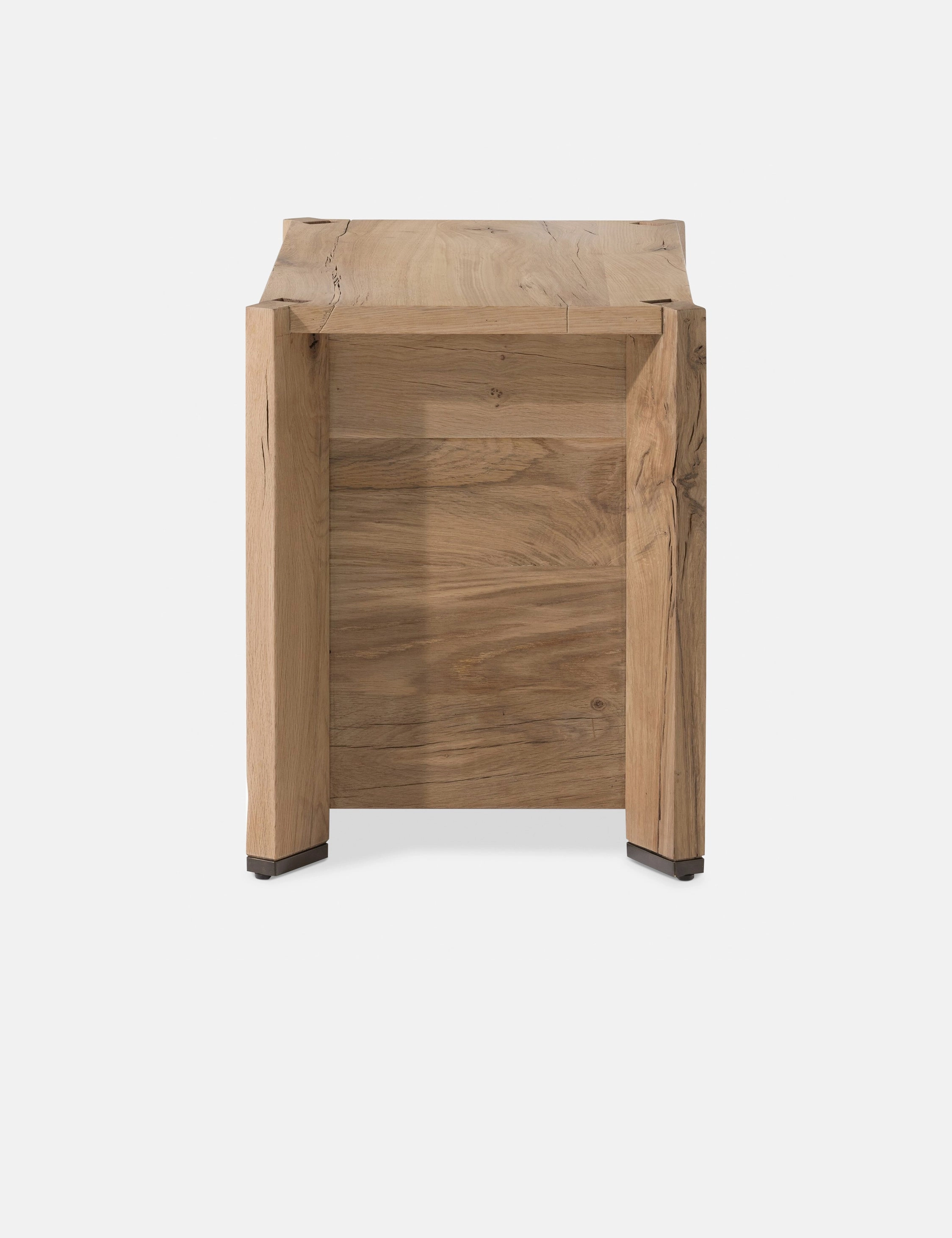 Doden Nightstand