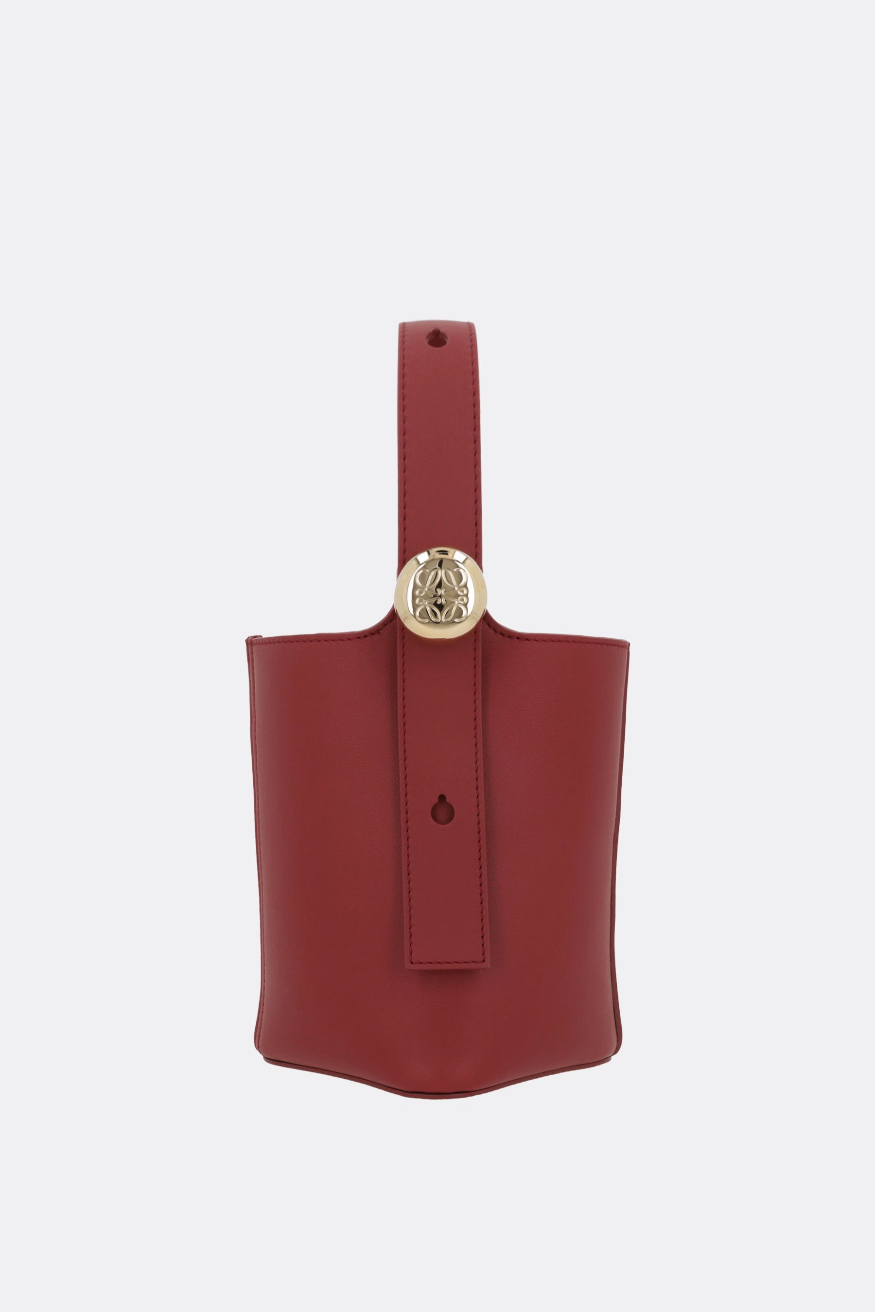 Pebble mini bucket bag in smooth leather