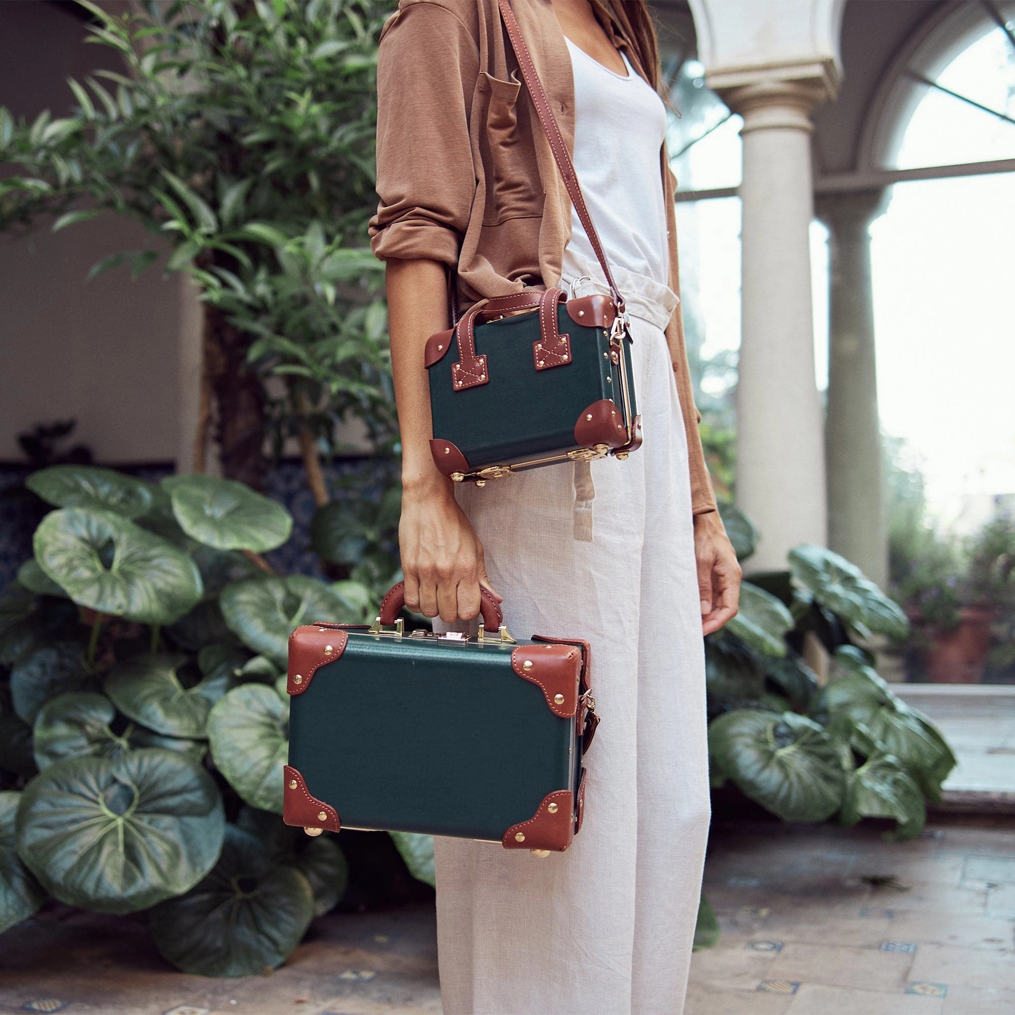 The Diplomat - Hunter Green Mini